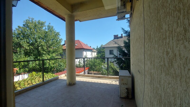 Barbu Vacarescu- Lacul Tei vila 7 camere